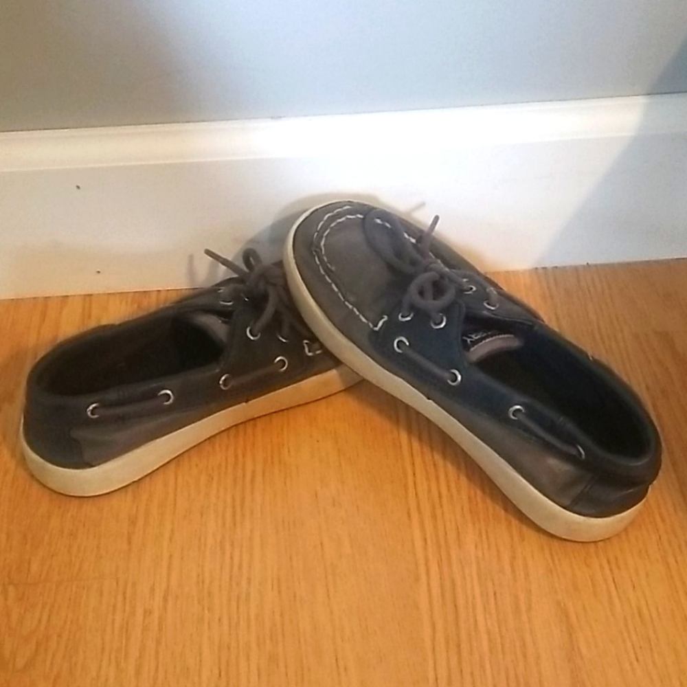 Kids Sperry boat shoes